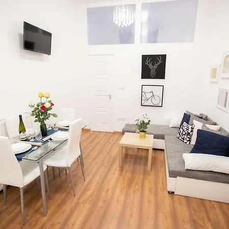Kg - City Center Apartment *